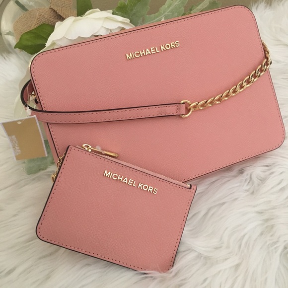 Michael Kors Handbags - Michael Kors jet set crossbody & wallet bundle